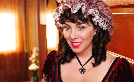 Enticing american brunette mature Rayveness in softcore gallery