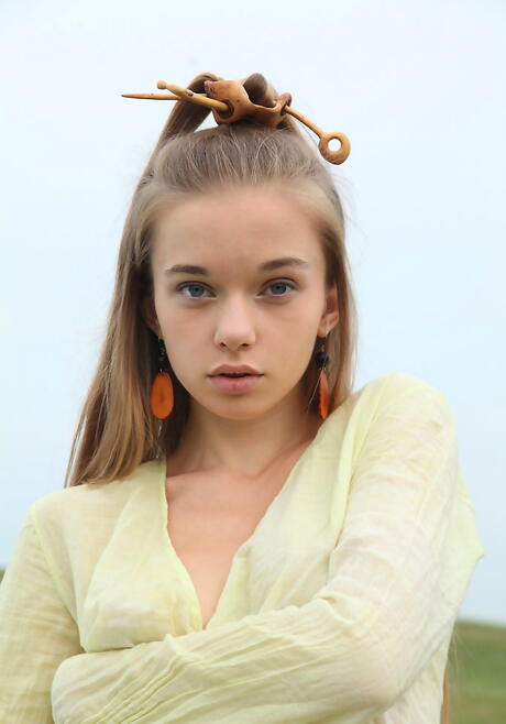 Foxy youthful Milena D likes some hot foot fetish outdoor